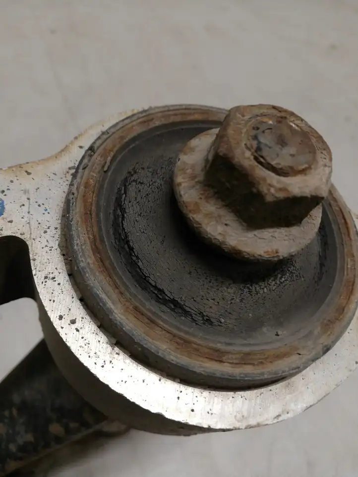 Lexus GS 300 350 430 450h (2004 - 2007)   Вилы