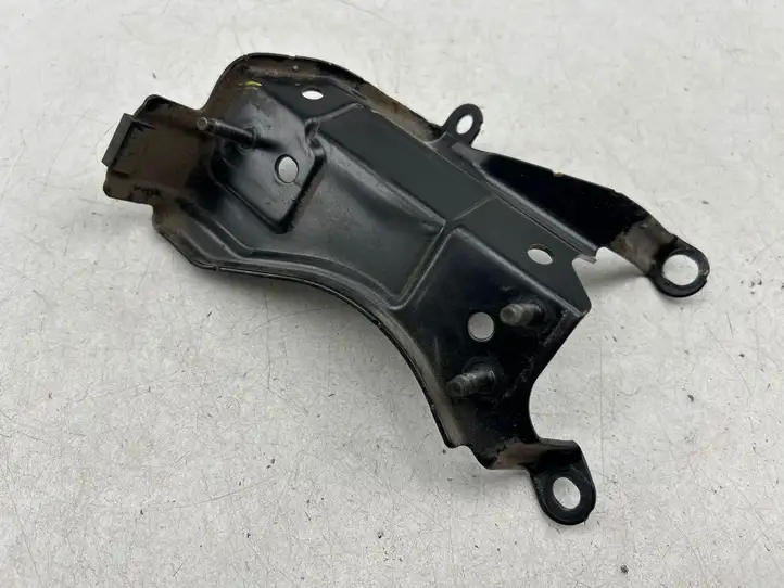 Nissan Primastar (2001 - 2014) Кронштейн бака AdBlue — фото 4