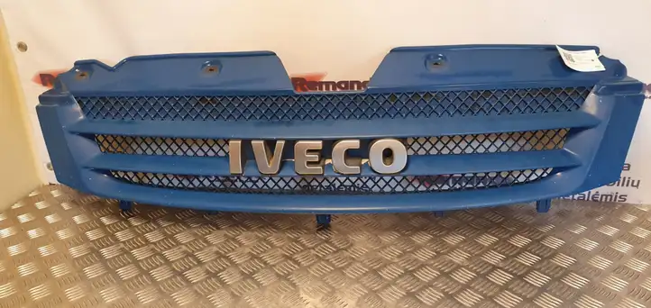 Iveco Daily Daily 35 - 40.10 (2001 - 2016) 38028010105 Верхняя решетка радиатора — фото 1