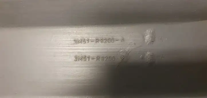 Ford Focus C-MAX (2003 - 2010)  3M51R8138 Передняя решётка