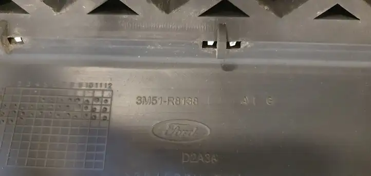 Ford Focus C-MAX (2003 - 2010)  3M51R8138 Передняя решётка