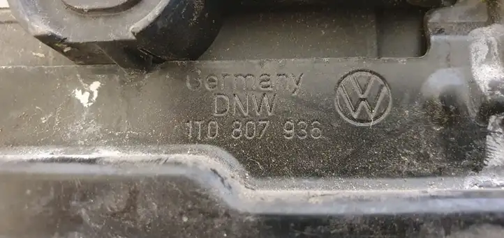 Volkswagen Touran I (2003 - 2010) 1T0807936 Кронштейн переднего бампера — фото 3