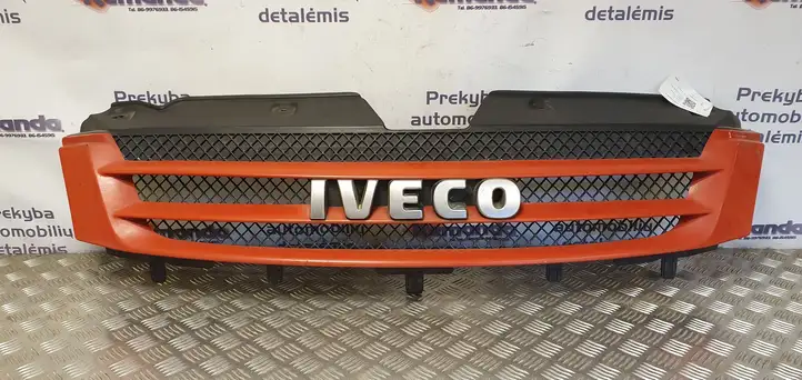 Iveco Daily Daily 35 - 40.10 (2001 - 2016) 3802801 Передняя решетка — фото 1