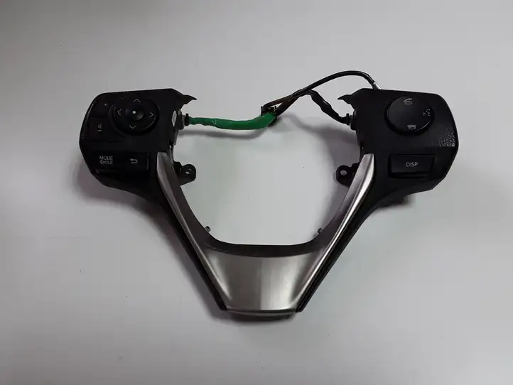 Toyota RAV 4 (XA40) (2012 - 2018) 75E566 Кнопки на рулевом колесе — фото 1