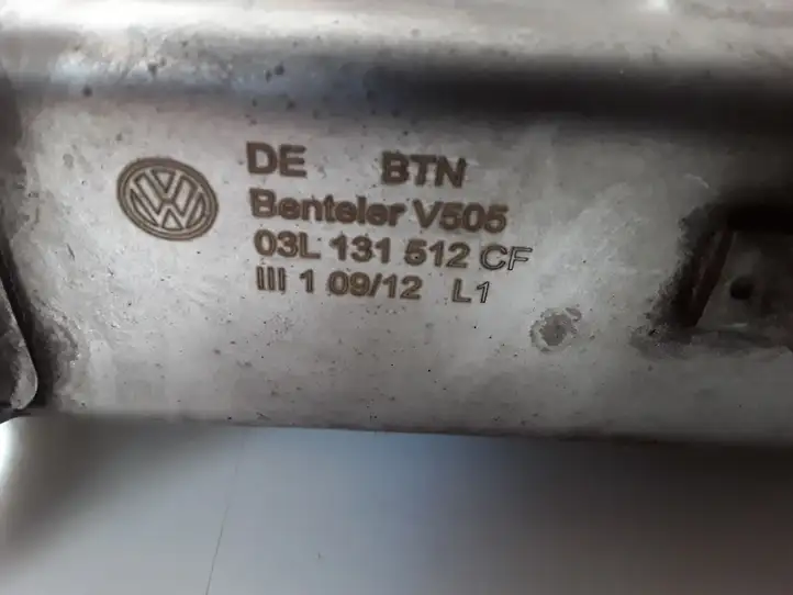 Volkswagen PASSAT B6 (2005 - 2010) 03L131512CF Охладитель клапана EGR — фото 2
