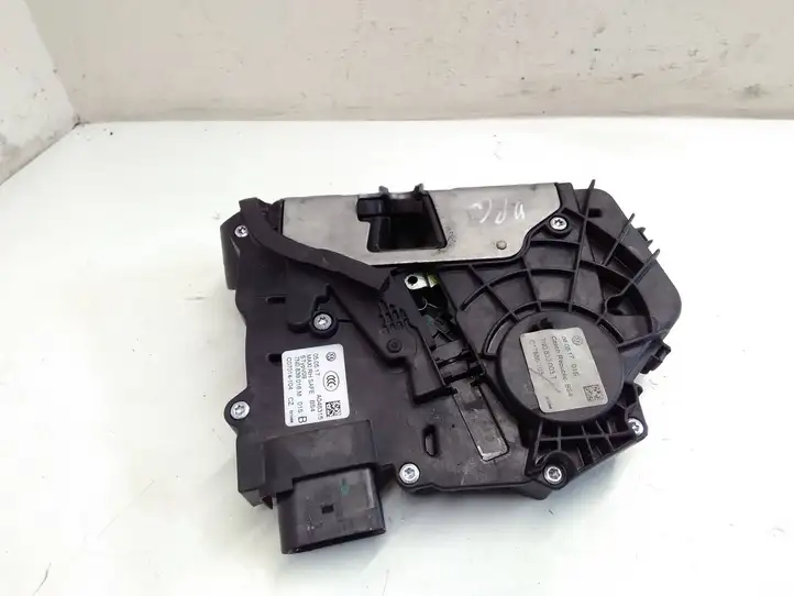 Volkswagen Sharan (2015 - ) 7N0839016M Замок раздвижной двери — фото 4