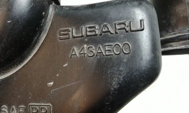 Subaru Forester SF (2000 - 2003) A43AE00 Детали воздухозаборника — фото 3