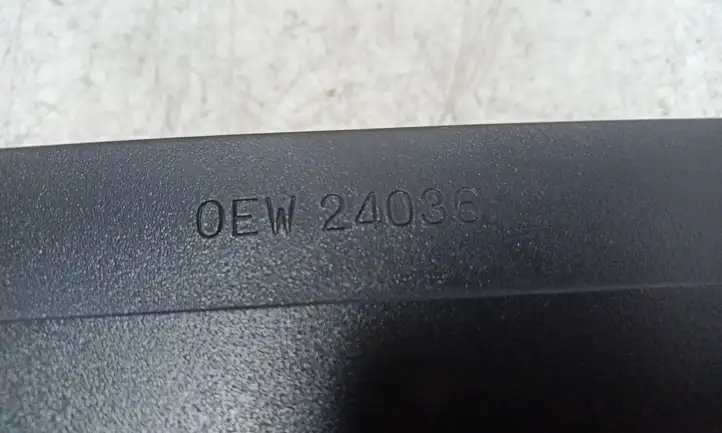 Subaru Forester SF (2000 - 2003) OEW24036 Дополнительный стоп фонарь — фото 4