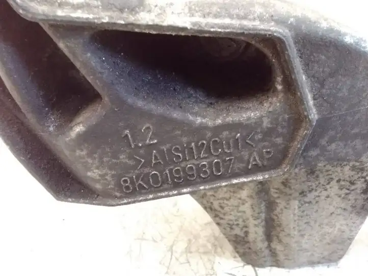 Audi A4 S4 B8 8K (2007 - 2011) 8K0199307AP Кронштейн двигателя — фото 4