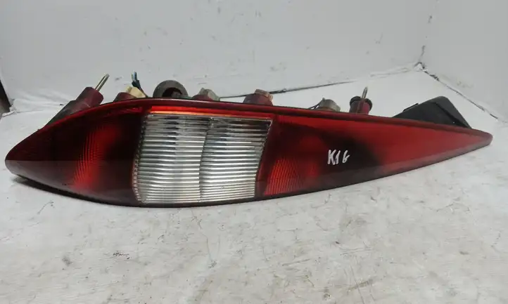 Ford Mondeo Mk III (2000 - 2007) 1S7113405C Задний фонарь в кузове — фото 1