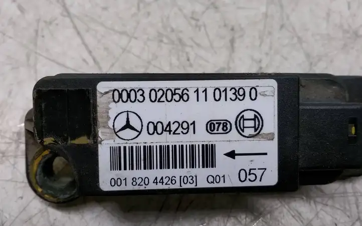 Mercedes-Benz C W203 (2000 - 2007) 0018204426 Датчик удара SRS — фото 2