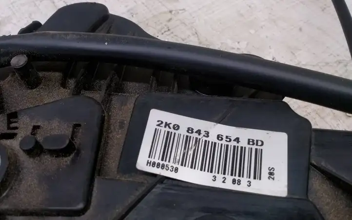 Volkswagen Caddy (2010 - 2015) 2K0843654BD Замок раздвижной двери — фото 2
