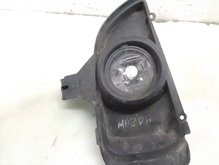 Mazda MPV (1999 - 2006) Передняя противотуманная фара — фото 2