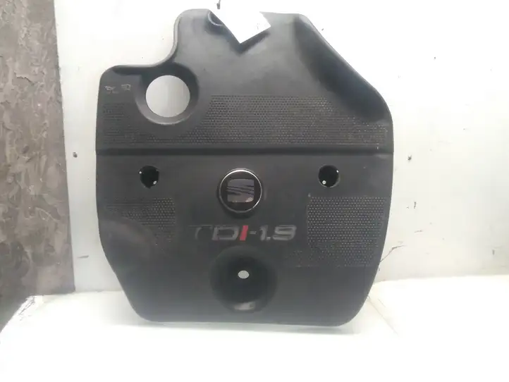 Seat Toledo II (1M) (1998 - 2006) 0127842 Крышка двигателя декоративная — фото 1