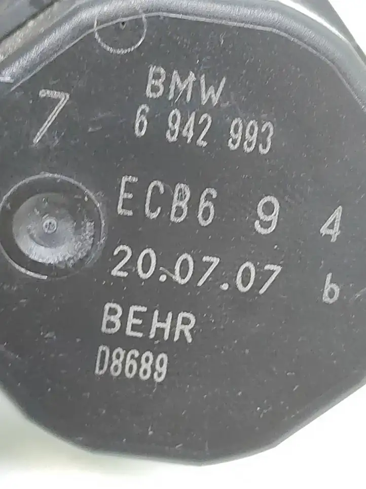 BMW 5 E60 E61 (2004 - 2010) 6942993 Двигатель задвижки потока воздуха — фото 4