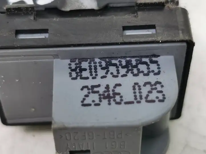 Audi A4 S4 B7 8E 8H (2004 - 2009) 8E0959855 Блок кнопок стеклоподъемников — фото 4