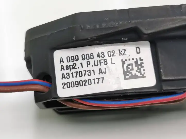 Mercedes-Benz EQC (2018 - ) A0999064302 Элементы бокового зеркала — фото 5