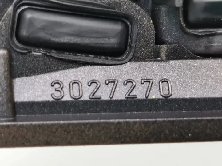 Mercedes-Benz EQC (2018 - ) A2937208901 Декоративная накладка передней двери — фото 4