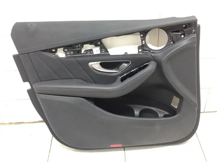 Mercedes-Benz EQC (2018 - ) A1678202701 Обшивка передней двери — фото 1