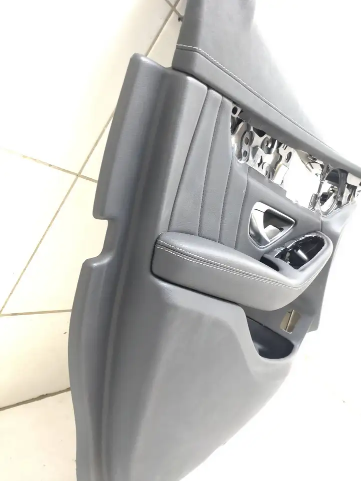 Mercedes-Benz EQC (2018 - ) A1678202701 Обшивка передней двери — фото 23