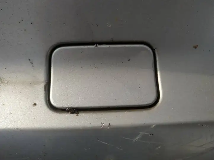 Peugeot 607 (2000 - 2004) Заглушка буксировочной петли бампера — фото 1