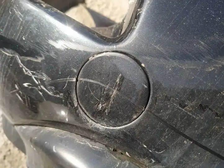 Hyundai Santa Fe (2005 - 2009) Заглушка буксировочной петли бампера — фото 2