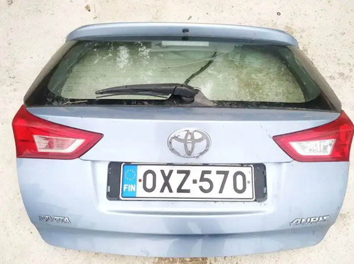 Toyota Auris E180 (2012 - 2018) zydras Крышка багажника — фото 2