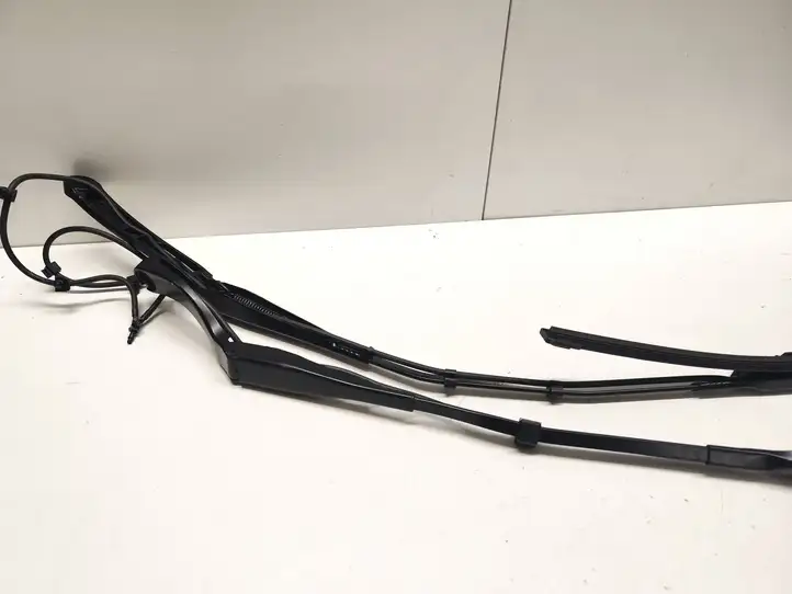 Tesla Model 3 (2017 - 2023) 162168500A Дворники лобового стекла — фото 5
