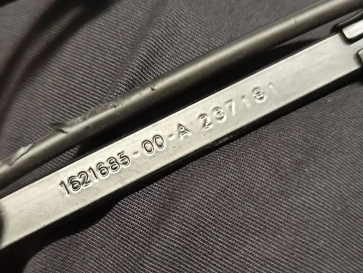 Tesla Model 3 (2017 - 2023) 162168500A Дворники лобового стекла — фото 7