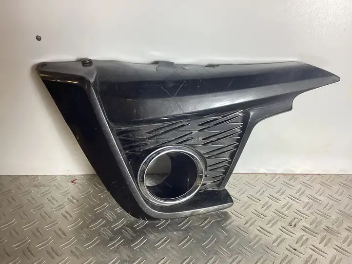 Lexus CT 200H (2010 - 2013) 8148276040 Решетка противотуманной фары — фото 1