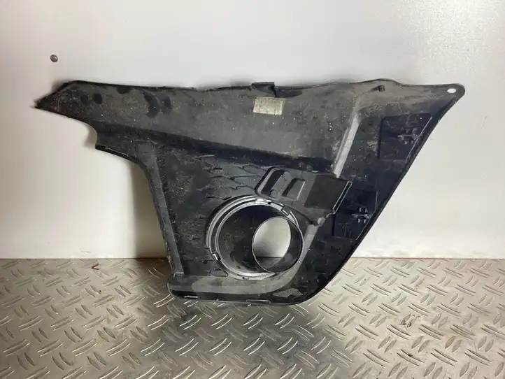 Lexus CT 200H (2010 - 2013) 8148276040 Решетка противотуманной фары — фото 2