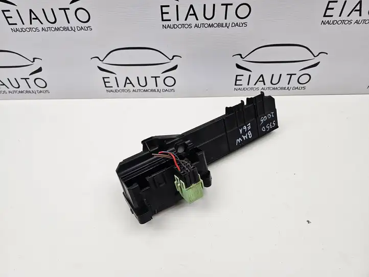 BMW 5 E60 E61 (2004 - 2010) 6957330 Блок предохранителей — фото 5