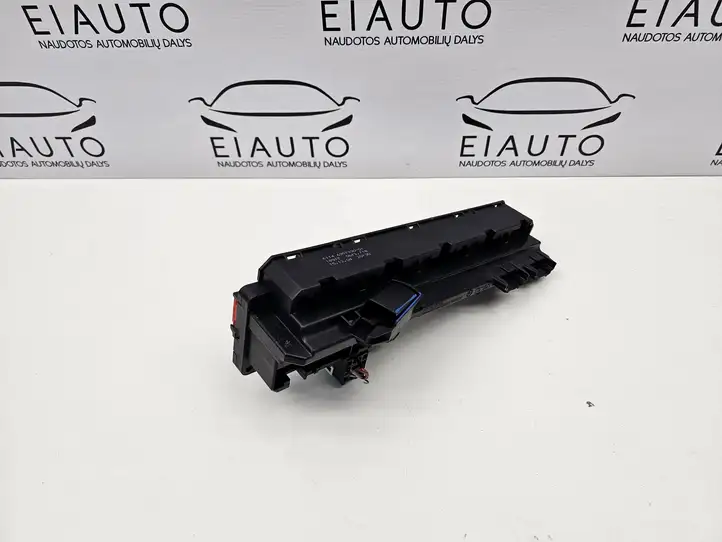 BMW 5 E60 E61 (2004 - 2010) 6957330 Блок предохранителей — фото 6
