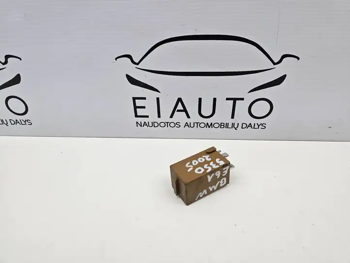 BMW 5 E60 E61 (2004 - 2010) 8384505 Реле стеклоочистителей — фото 5