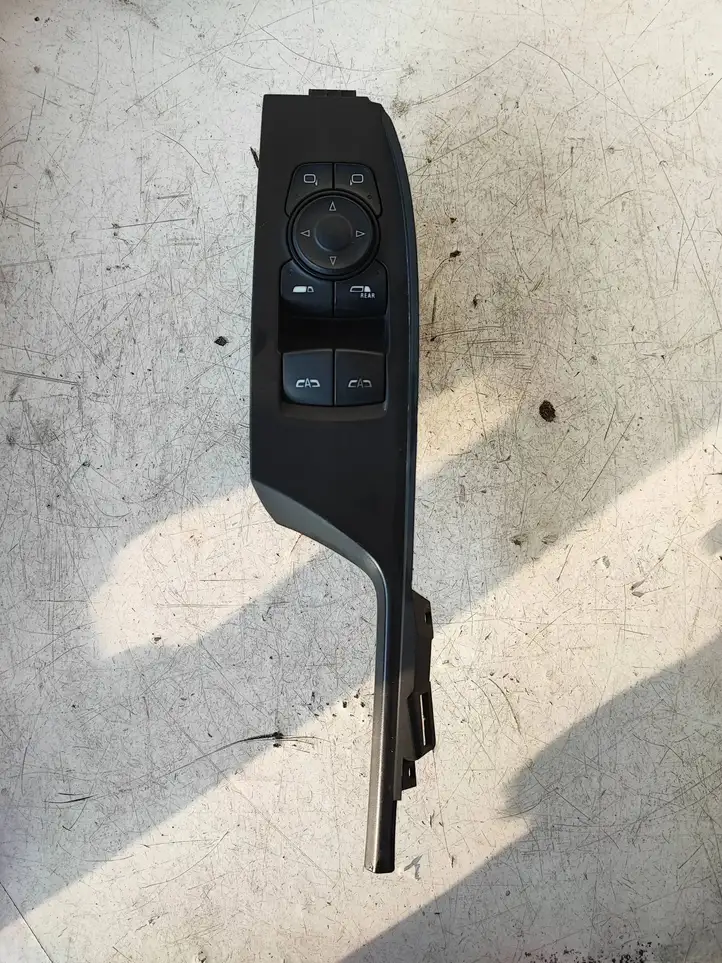 Chevrolet Camaro (2015 - 2018) 84013977 Кнопка стеклоподъемников — фото 1