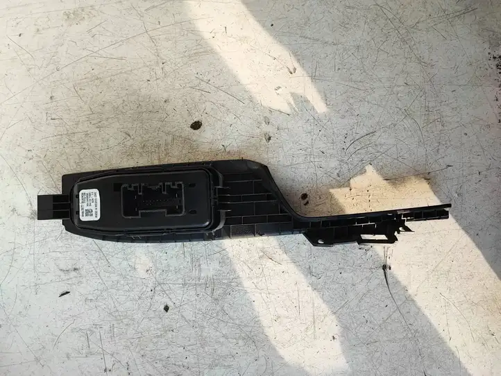 Chevrolet Camaro (2015 - 2018) 84013977 Кнопка стеклоподъемников — фото 6