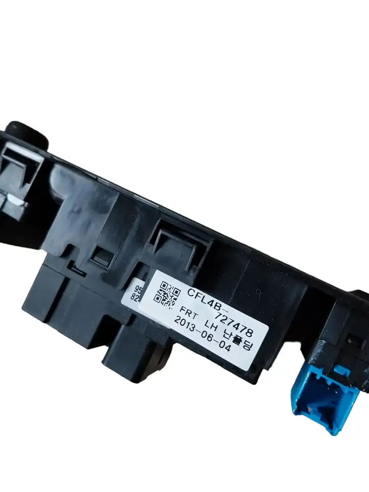 Chevrolet Trax (2013 - 2017) CFL4B727478 Кнопка стеклоподъемников — фото 2