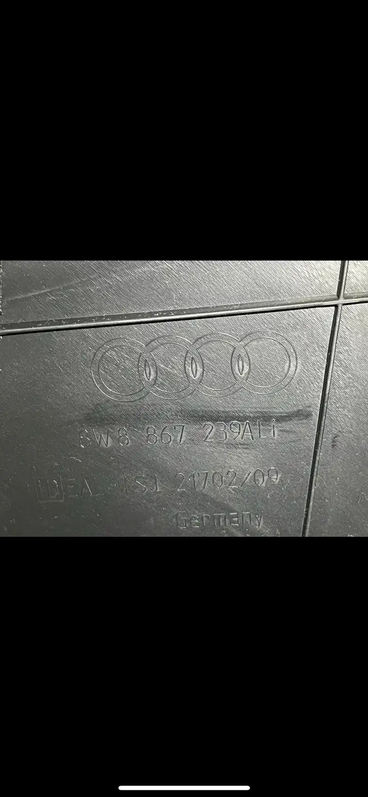 Audi A5 (2016 - ) 8W8867239A Нижняя обшивка стойки B — фото 5