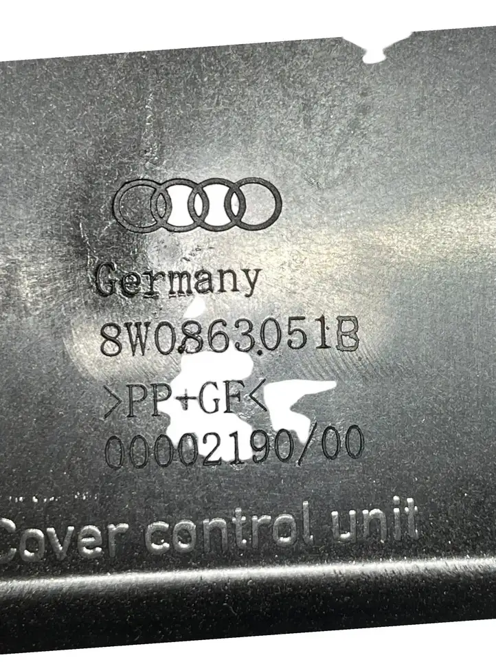 Audi A5 (2016 - ) 8W0863051B Прочие детали салона — фото 8