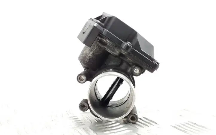 Volkswagen PASSAT B7 (2011 - 2014) 03L128063R Дроссельная заслонка — фото 2