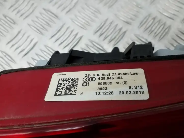 Audi A6 C7 (2011 - 2014) 4G9945094 Задний фонарь в крышке багажника — фото 5