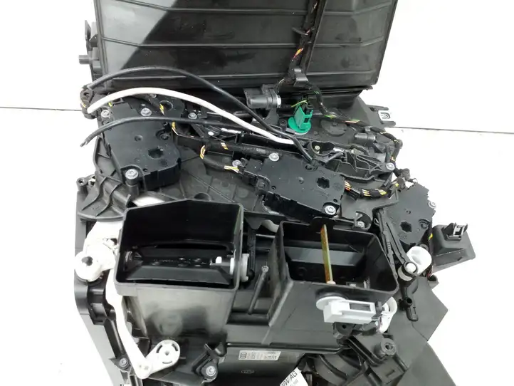 Audi A6 C7 (2011 - 2014) 4G1820005J Комплект системы вентиляции салона — фото 2