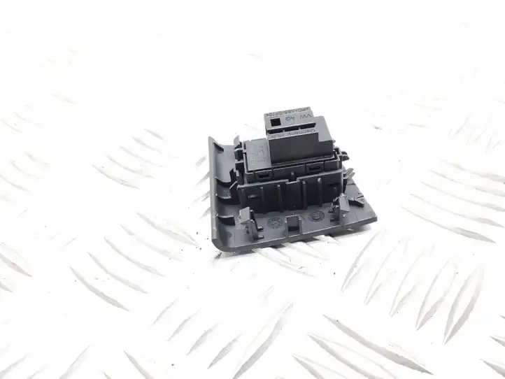 Skoda Octavia Mk3 (5E) (2013 - 2019) 5E0959855 Кнопка стеклоподъемников — фото 2
