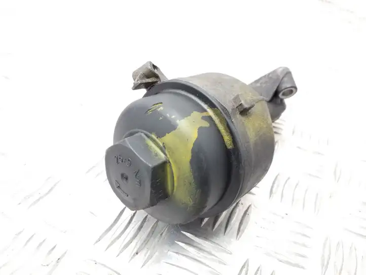 Volkswagen Fox (2005 - 2009) 03D115403D Кронштейн масляного фильтра — фото 3