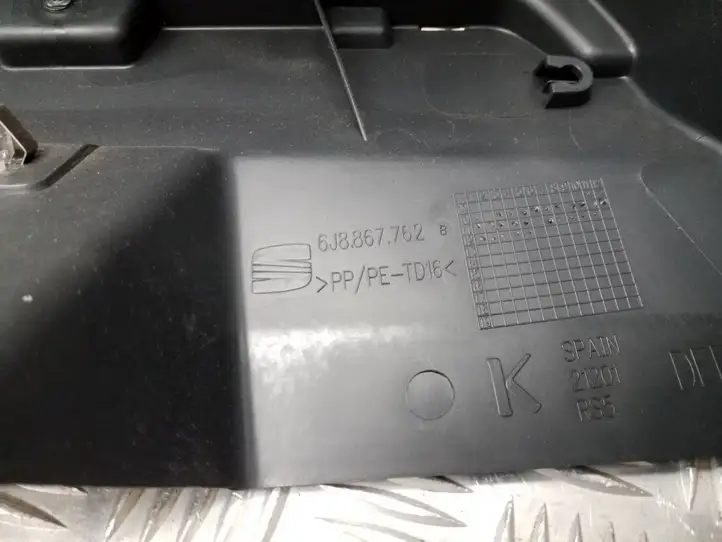 Seat Ibiza IV (6J,6P) (2008 - 2017) 6J8867762B Держатель шторки — фото 7