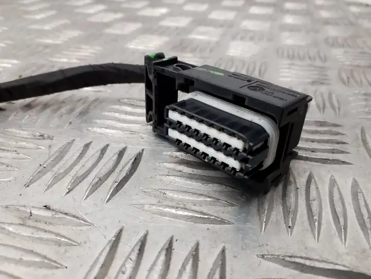 Audi A6 C7 (2014 - 2018) 4G0971765E Прочая электропроводка — фото 4