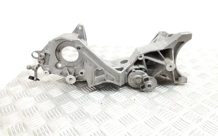 Audi A4 S4 B8 8K (2011 - 2015) 03L903143R Кронштейн генератора — фото 2