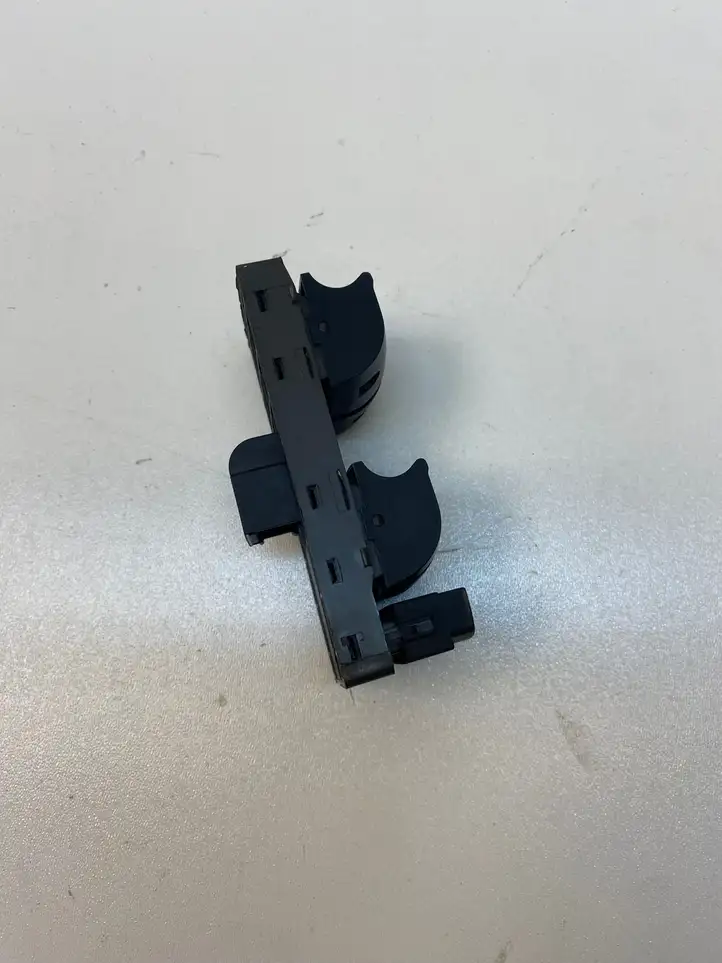 Audi A3/S3 8P (2004 - 2008) 4F0959851 Блок кнопок стеклоподъемников — фото 2