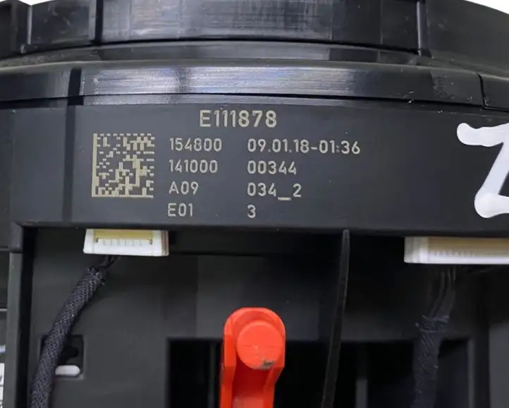 Tesla Model X (2015 - 2021) E111878 Контактное кольцо SRS — фото 4