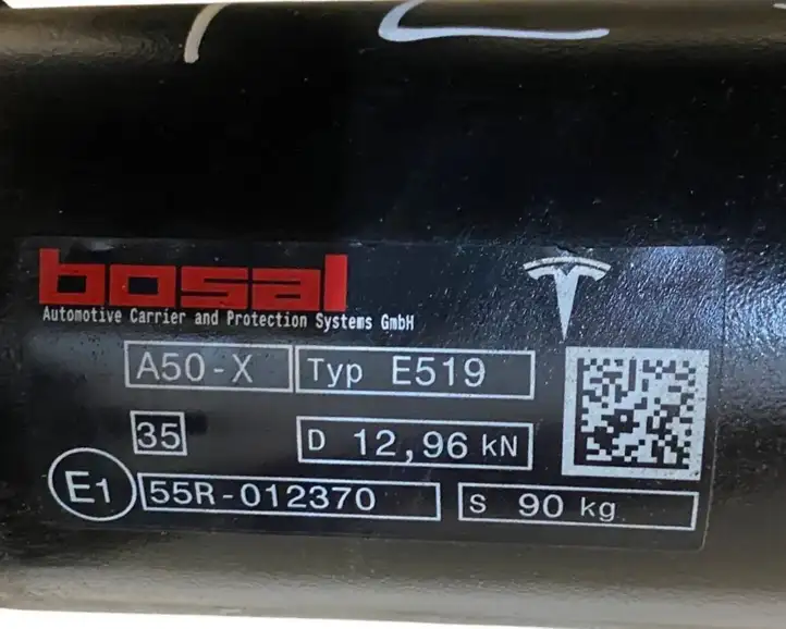 Tesla Model X (2015 - 2021) 104603201C Комплект буксировочного крюка — фото 6